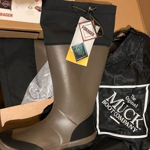 Muck Boots! Brand new. Men’s 10, Women’s 11